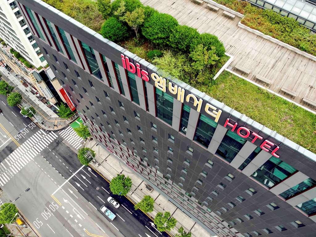 Ibis Ambassador Suwon Hotel Exterior foto