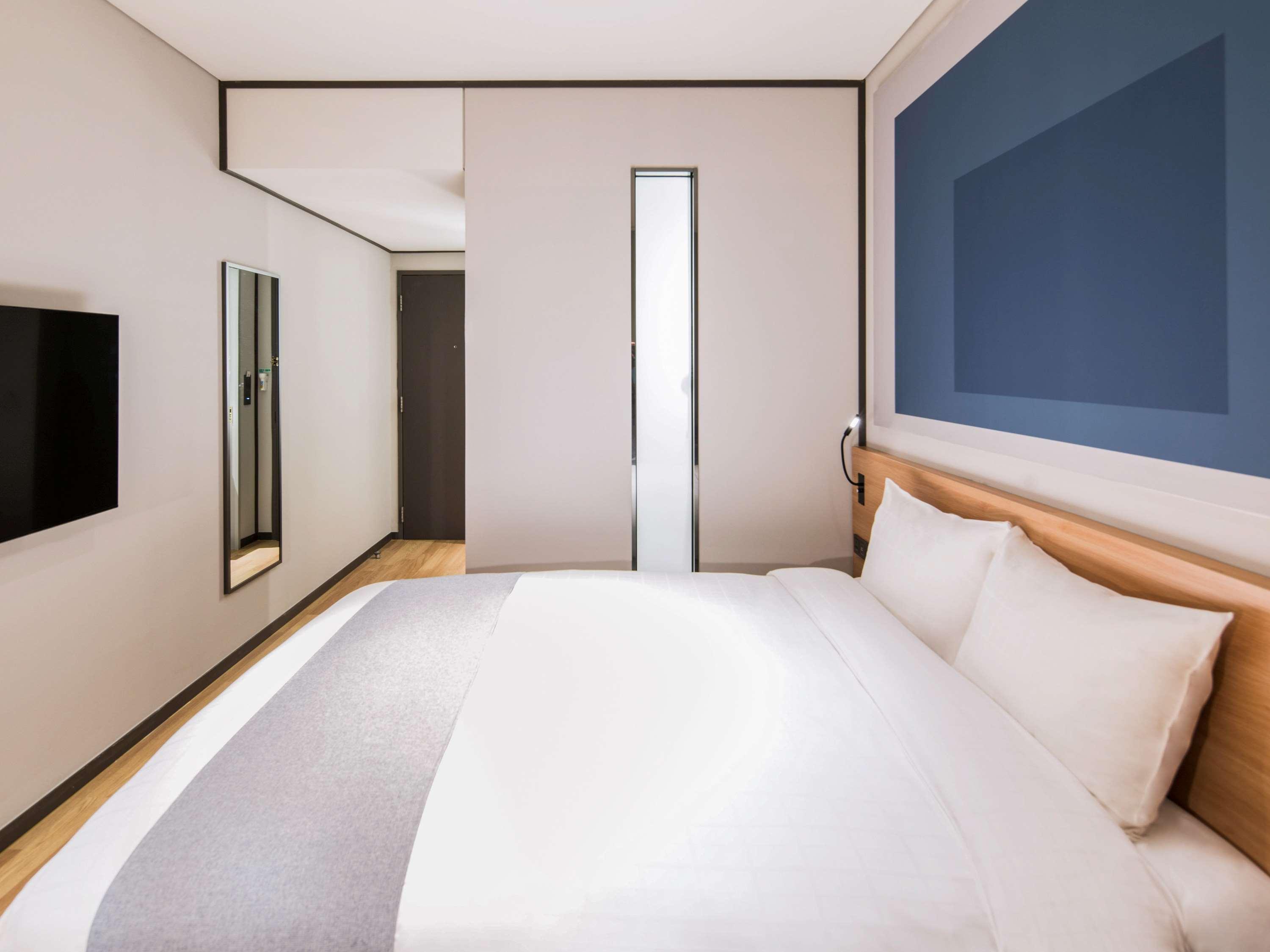 Ibis Ambassador Suwon Hotel Exterior foto