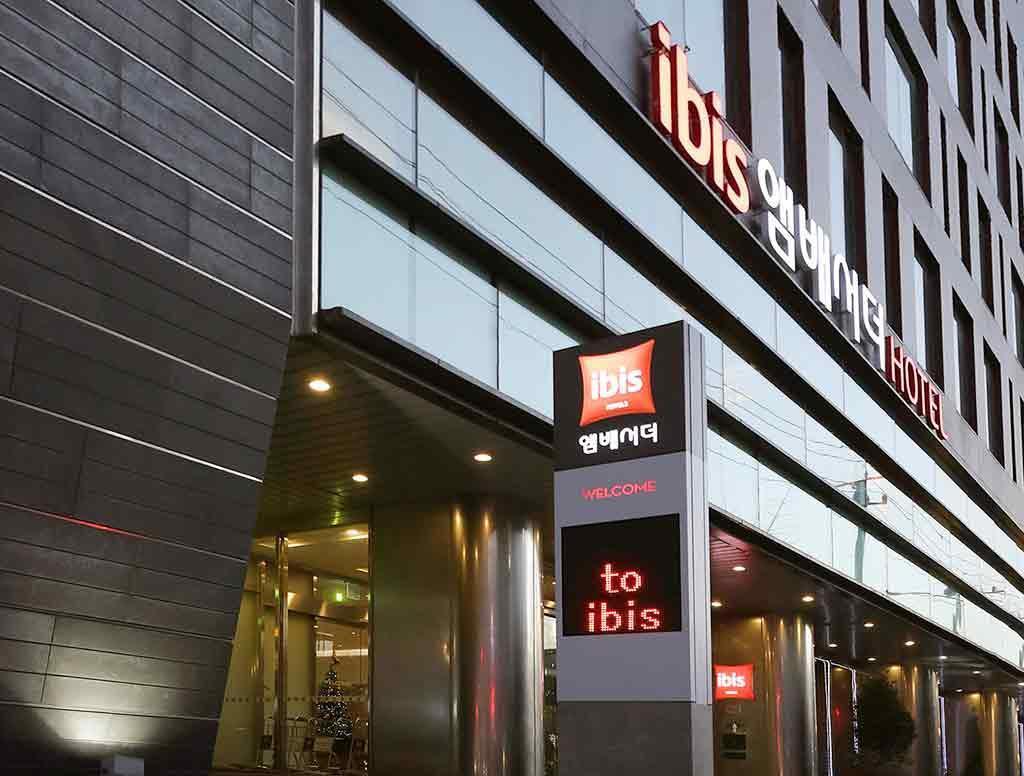 Ibis Ambassador Suwon Hotel Exterior foto