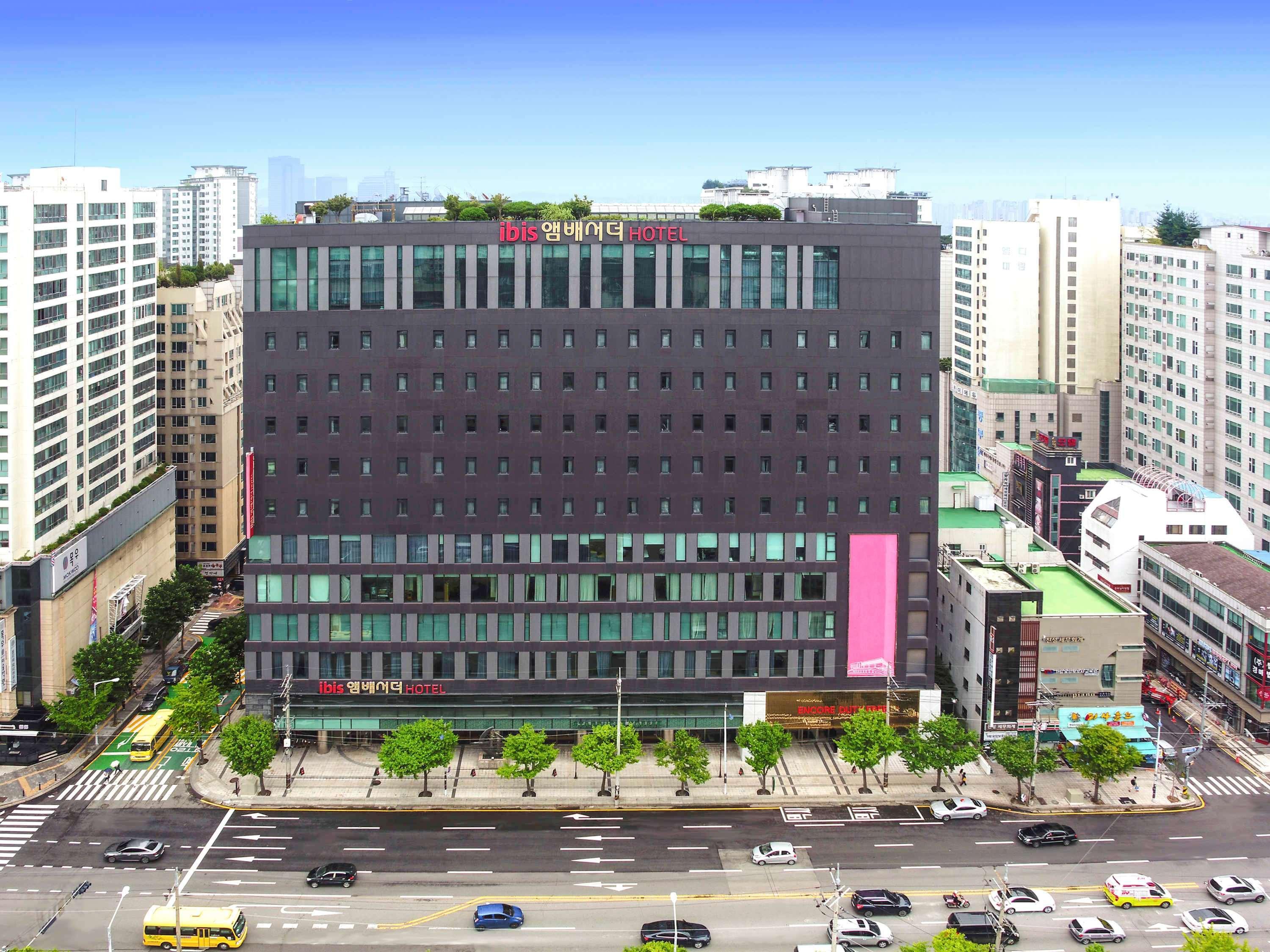 Ibis Ambassador Suwon Hotel Exterior foto